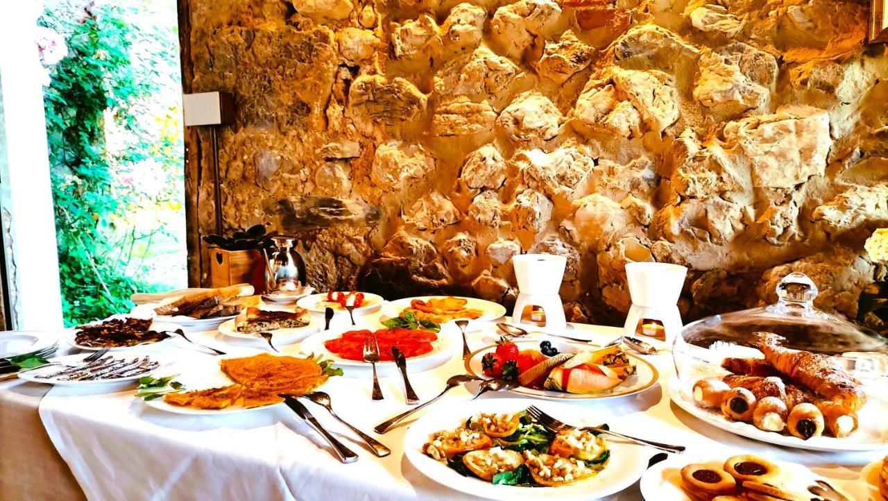 Badia Giulia Prestigious Historical B&B, Camaiore - Adults Only - No Pets Bagian luar foto