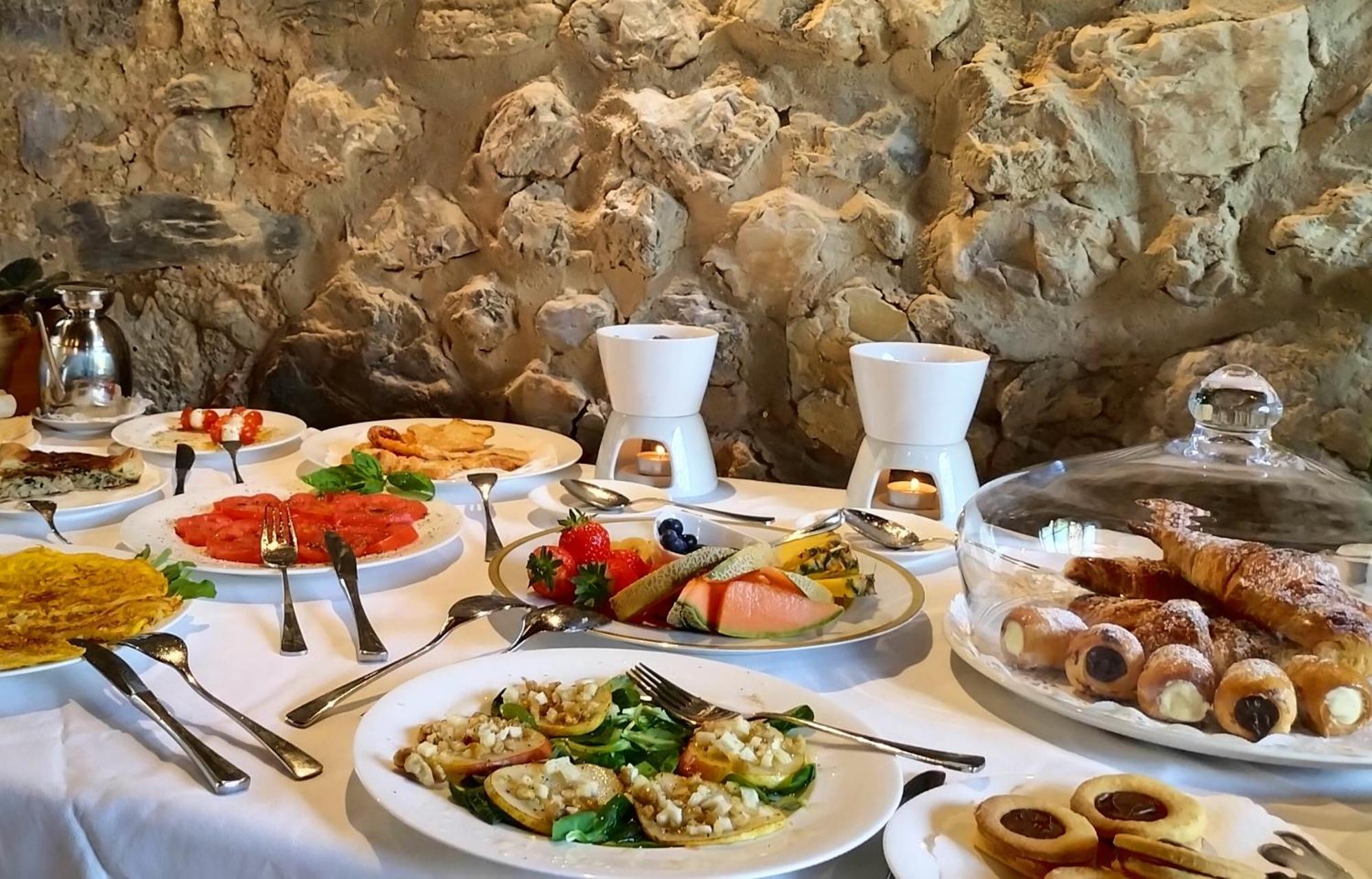 Badia Giulia Prestigious Historical B&B, Camaiore - Adults Only - No Pets Bagian luar foto