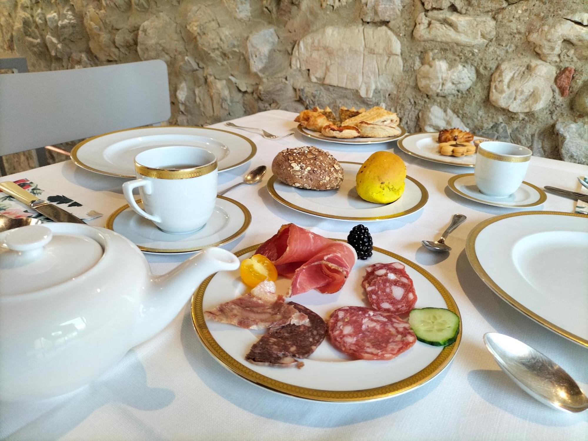Badia Giulia Prestigious Historical B&B, Camaiore - Adults Only - No Pets Bagian luar foto