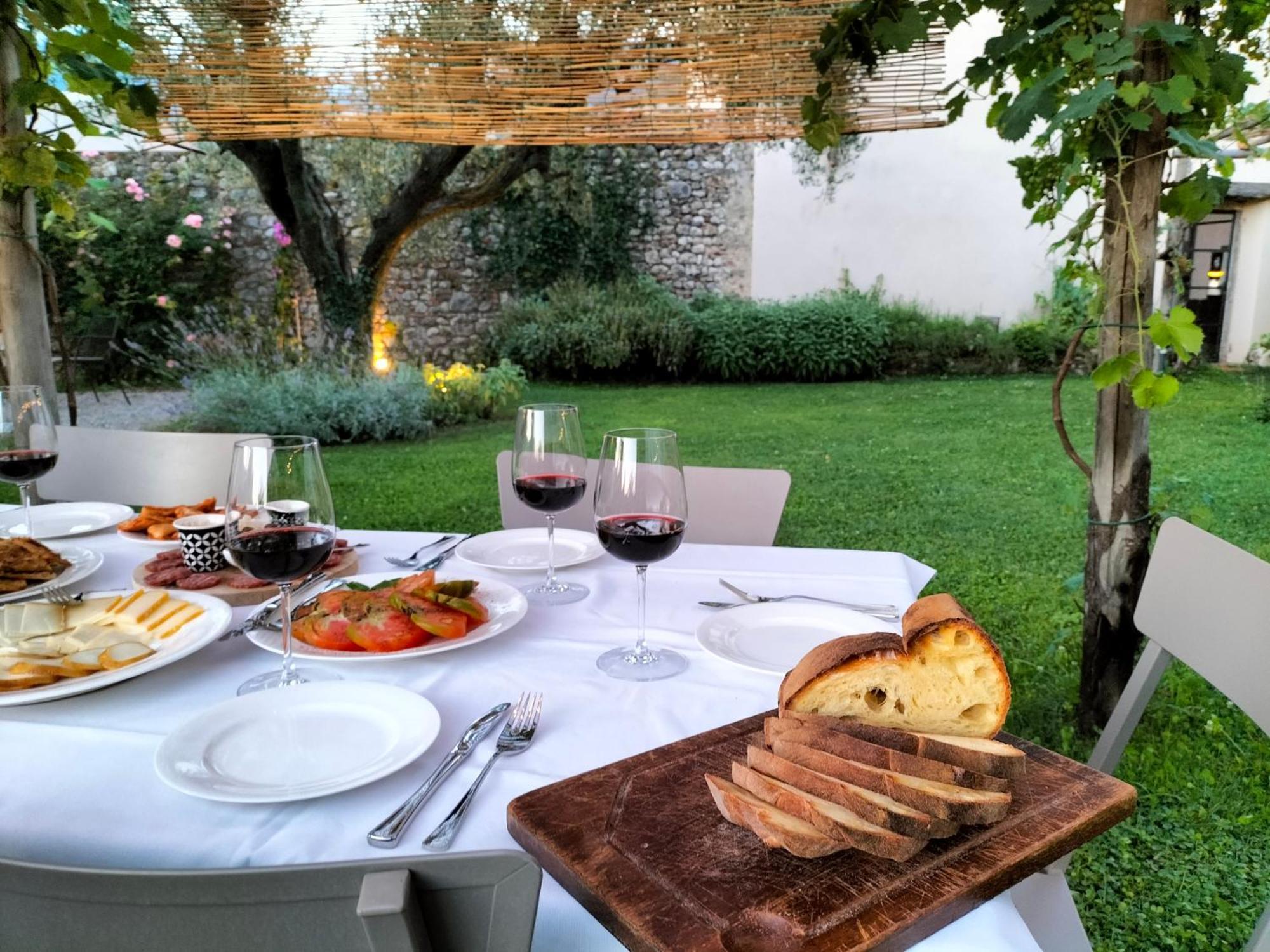 Badia Giulia Prestigious Historical B&B, Camaiore - Adults Only - No Pets Bagian luar foto